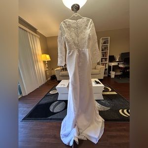 Wedding dress size 6